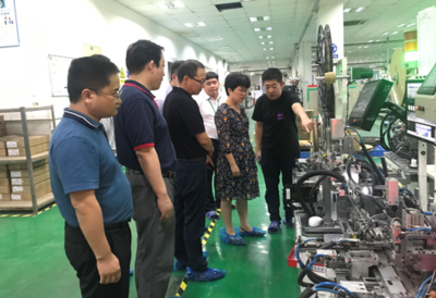 茅箭區領導化身“店小二”高效招商 四天跨四省考察十項目，文具產業成重點